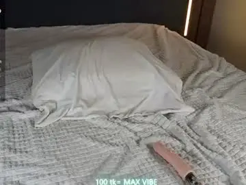 Chaturbate Watch Live Sex Cams of mon1_day