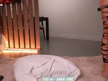 Chaturbate Free Live Porn of mon1_day