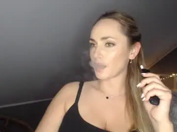 Chaturbate Live Sex Cam of scarlettxblonde