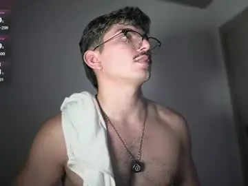 Chaturbate Free Porn Cam of simoon_01