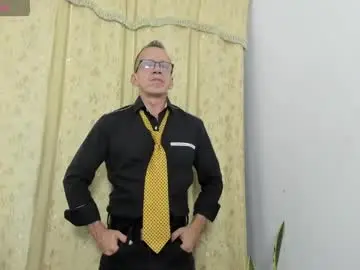 Chaturbate Live Sex Cam of _axelking1_