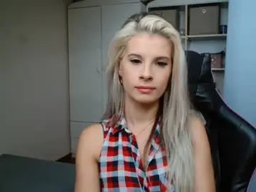 Chaturbate Free Porn Cam of kristineamore