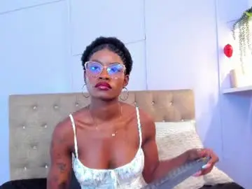 Chaturbate Live Porn of amelia_adms