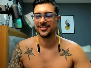 Chaturbate Adult Webcam of adam_clarke
