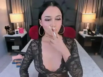Chaturbate Nude Webcam of mia_mow
