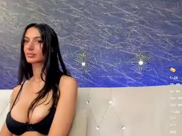 Chaturbate Live Sex Cam of belle_emmanuelle
