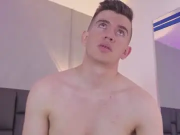 Chaturbate Live Porn of mikaelslow