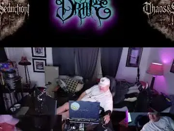 Chaturbate Adult Video Chat of drake_r_darkrose