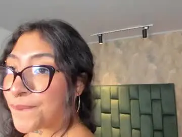 Chaturbate Free Porn Cam of alessia_storm_