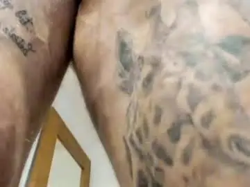 Chaturbate Live Sex Cam of mealphamale