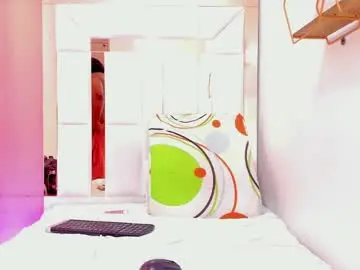 Chaturbate Live Porn of roxy_sexy69