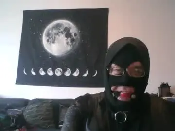 Chaturbate Live Sex Cam of slaveforgodess