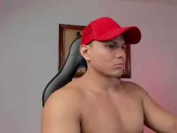 Chaturbate Live Sex Cam of roy__constance