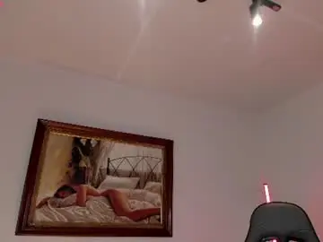 Chaturbate Watch Live Sex Cams of roy__constance