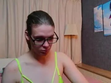 Chaturbate Free Porn Cam of kiki_krash