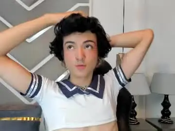 Chaturbate Live Porn of elliotvolkov