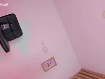 Chaturbate Live Sex Cam of sweet__giirl