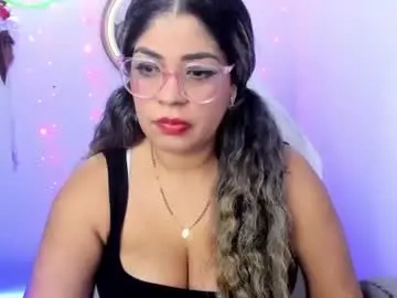 Chaturbate Nude Webcam of latinamav22