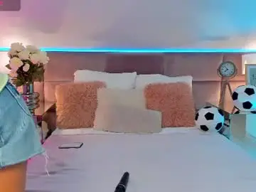 Chaturbate Watch Live Sex Cams of miaamuse