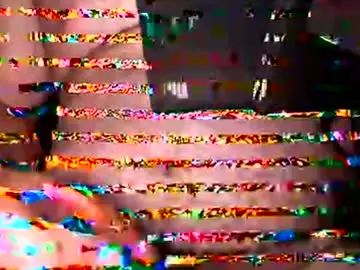 Chaturbate Sex Cam of showmeyourwife01