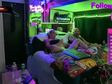 Chaturbate Free Porn Cam of katycouple69