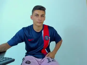Chaturbate Live Sex Cam of max_wild01
