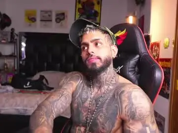 Chaturbate Best live sex cam show of logan_hugh8