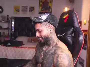 Chaturbate Free Porn Cam of logan_hugh8