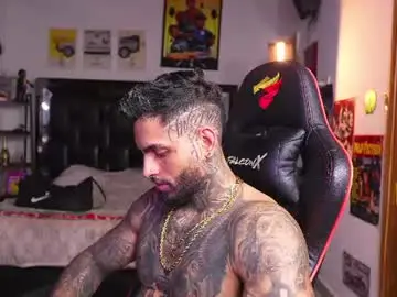 Chaturbate Best live sex cam show of logan_hugh8