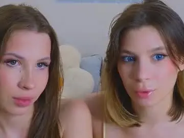 Chaturbate Live Sex Cam of leylalin