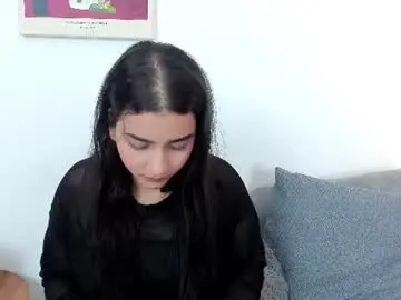 Chaturbate Live Sex Cam of sweet_aura31