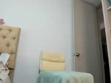 Chaturbate Live Sex Cam of xshantall_hotx