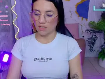 Chaturbate Free Porn Cam of chiara_tay