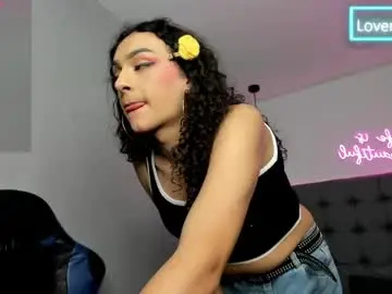 Chaturbate Nude Webcam of scarletcherry18