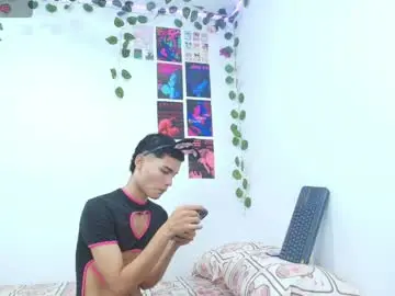 Chaturbate Watch Live Sex Cams of liam_honey18