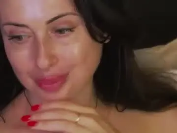 Chaturbate Live Sex Cam of mia_lovi