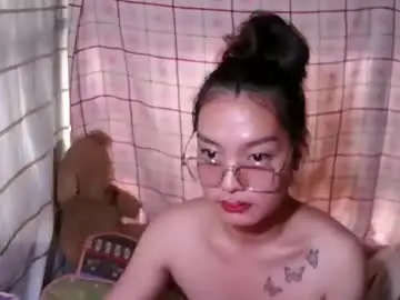 Chaturbate Watch Live Sex Cams of pinay_janella10