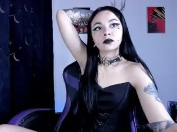 Chaturbate Live Sex Cam of emilyrymer