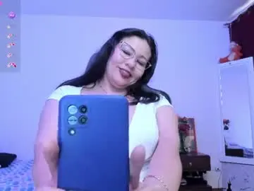 Chaturbate Free Live Porn of esmeralda_milf1