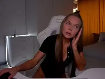 Chaturbate Live Porn of evelina_fox