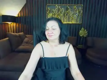Chaturbate Live Sex Cam of irissmoon1