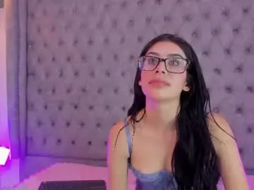 Chaturbate Live Sex Cam of esmeralda_belle