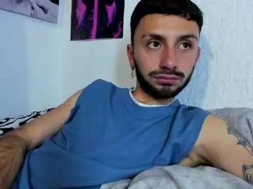 Chaturbate Live Sex Cam of santi_mateo