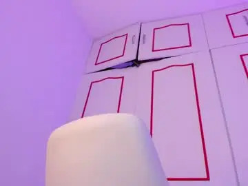 Chaturbate Watch Live Sex Cams of lucyshen_