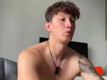 Chaturbate Live Sex Cam of lyon_power_