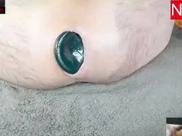 Chaturbate Live Sex Cam of br_munch