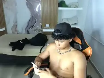 Chaturbate Nude Webcam of peter_rory