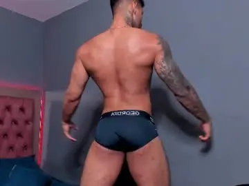 Chaturbate Nude Webcam of luigi1_