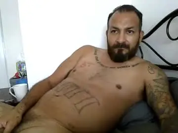 Chaturbate Nude Webcam of larrabee13