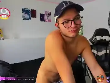 Chaturbate Watch Live Sex Cams of bratb0y
